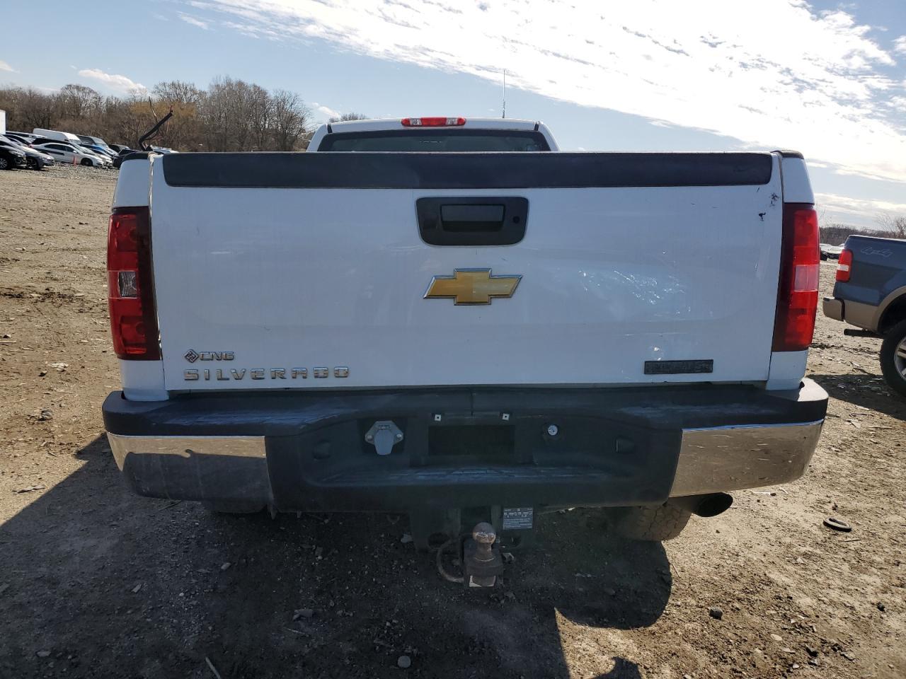 2013 CHEVROLET SILVERADO - Image 6