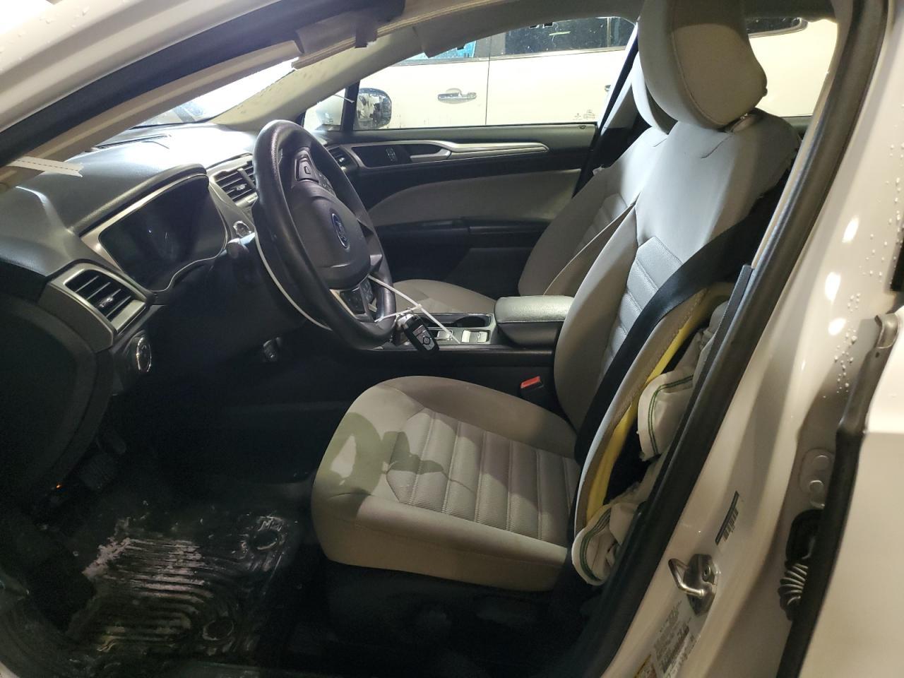 2017 FORD FUSION S - Фото 7