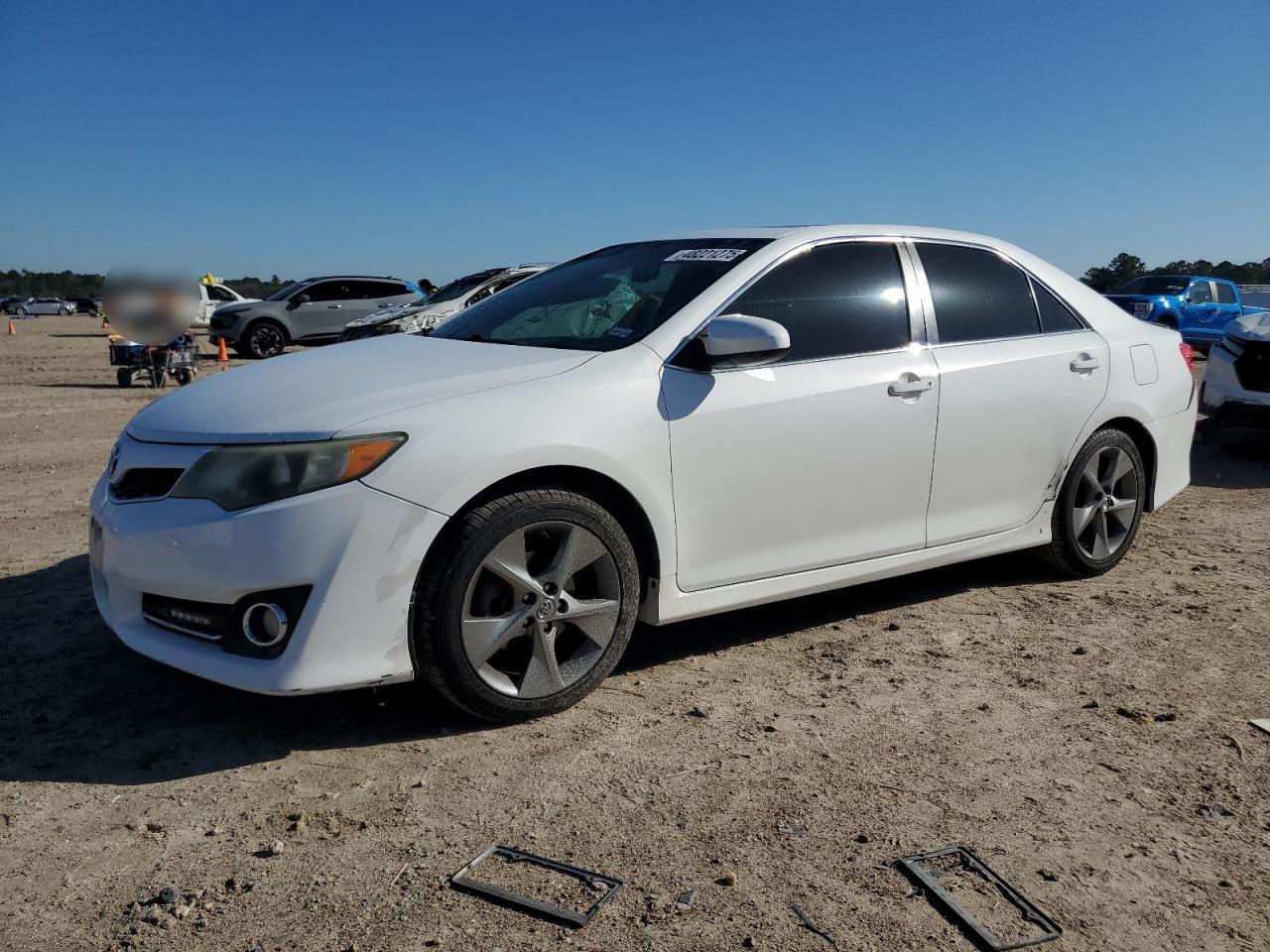 2014 TOYOTA CAMRY L