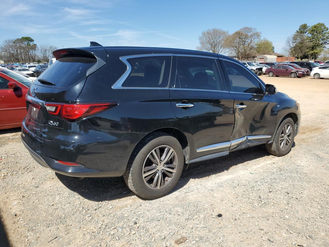 2019 INFINITI QX60 LUXE - Image 3
