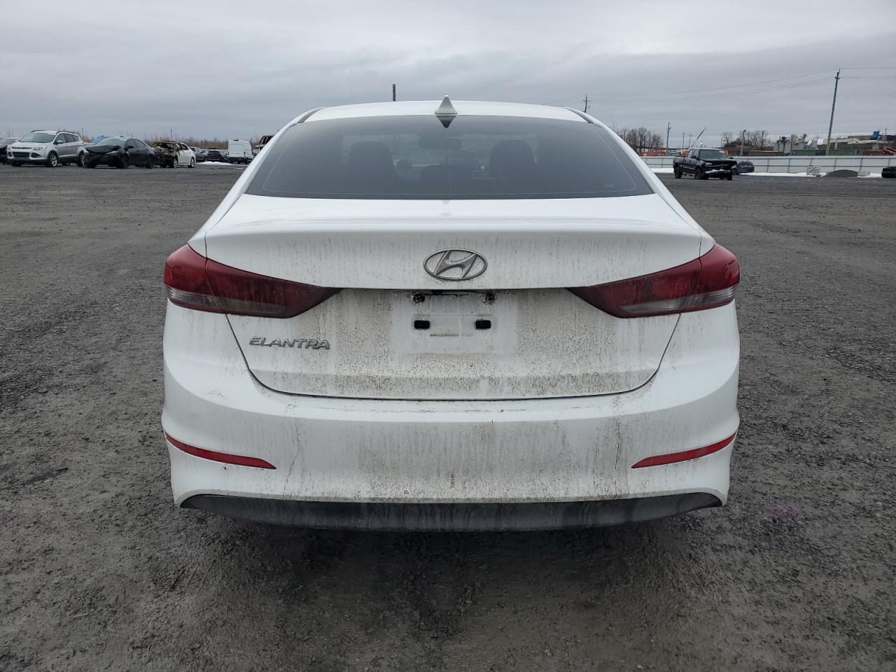 2018 HYUNDAI ELANTRA SE - Фото 6