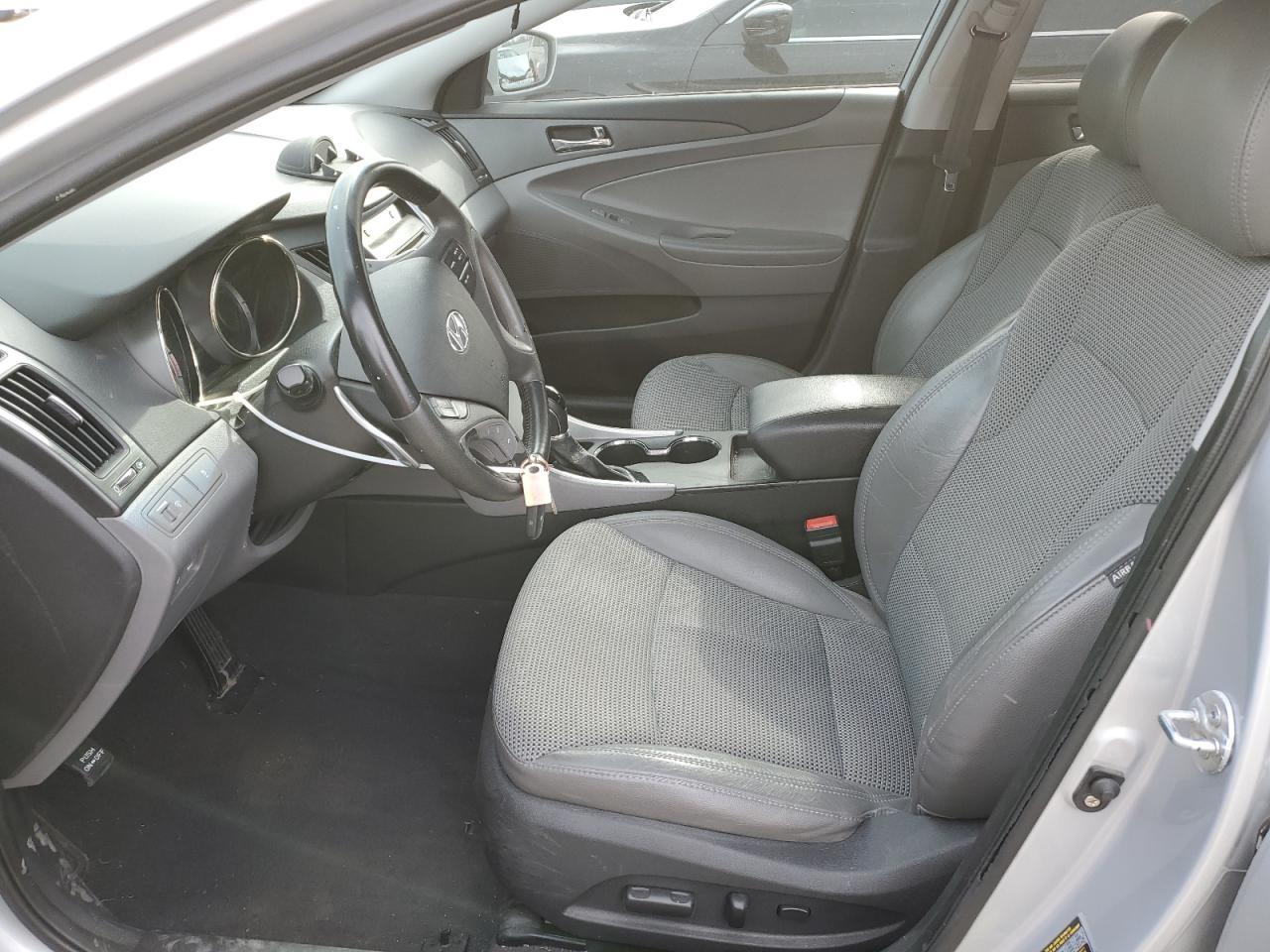 2011 HYUNDAI SONATA SE - Фото 7