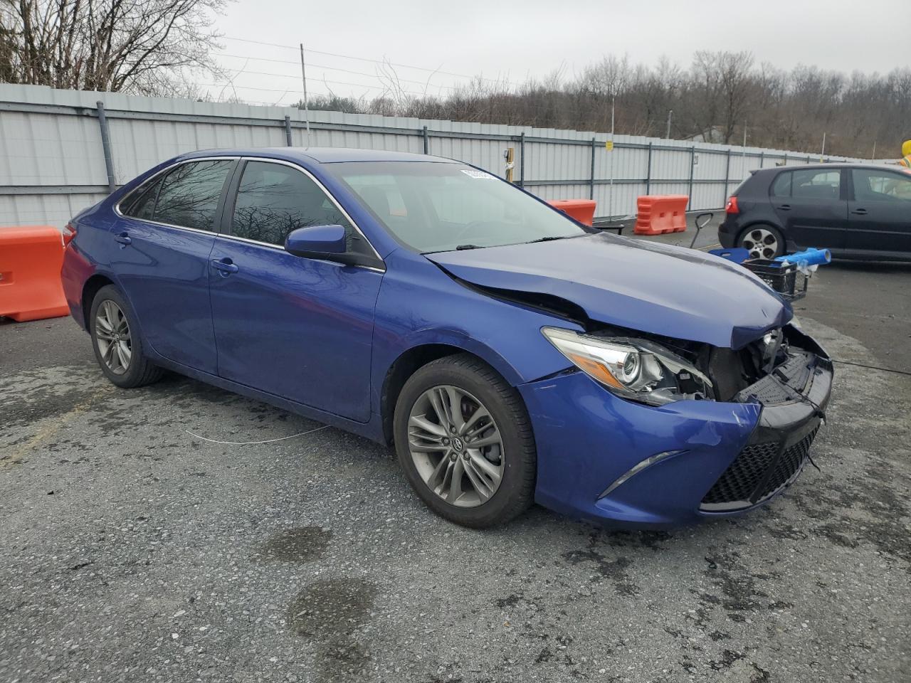 2016 TOYOTA CAMRY LE - Фото 4