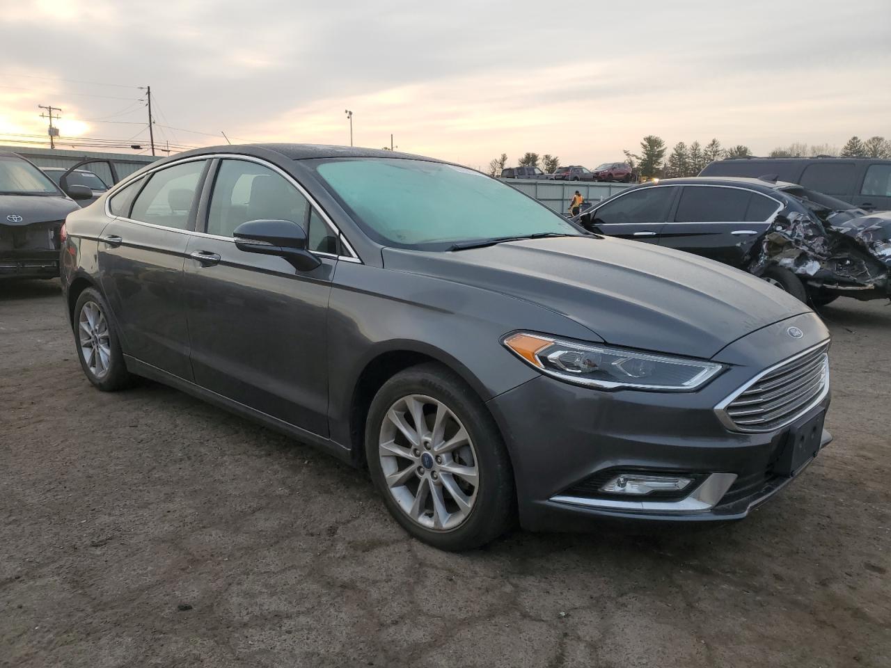 2017 FORD FUSION SE - Фото 4