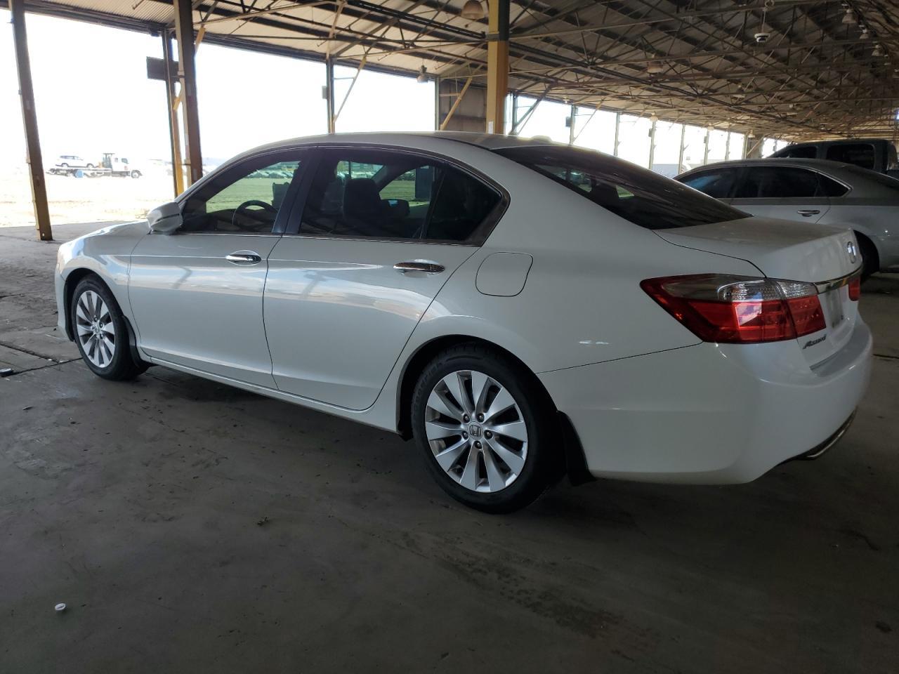 2015 HONDA ACCORD EXL - Image 2