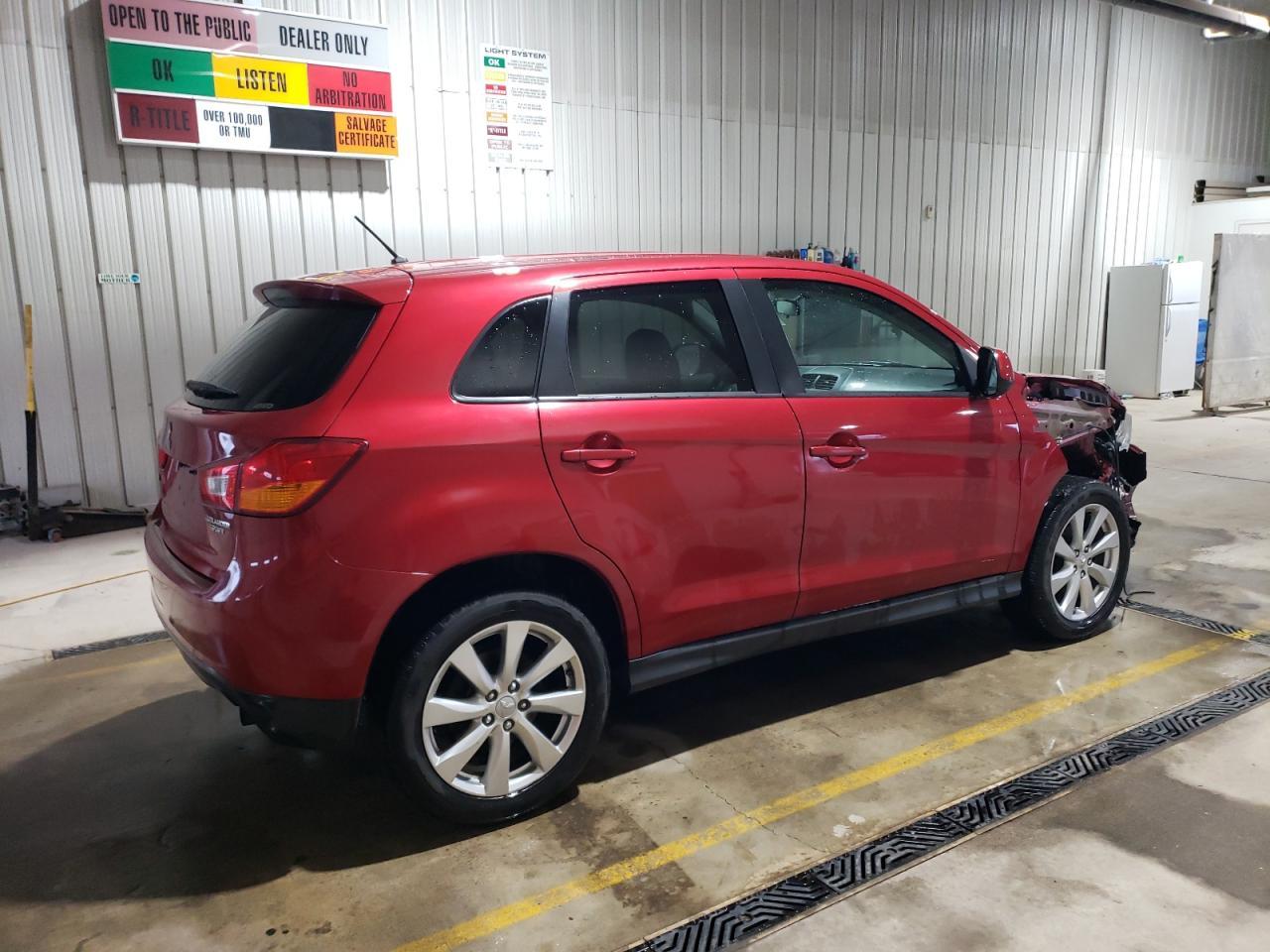 2015 MITSUBISHI OUTLANDER - Фото 3