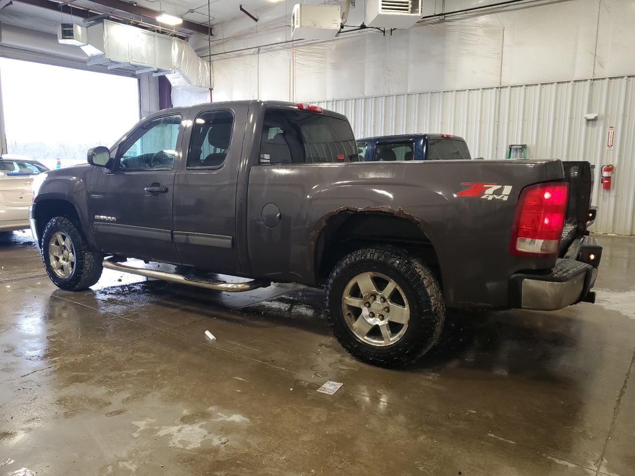 2011 GMC SIERRA K15 - Image 2