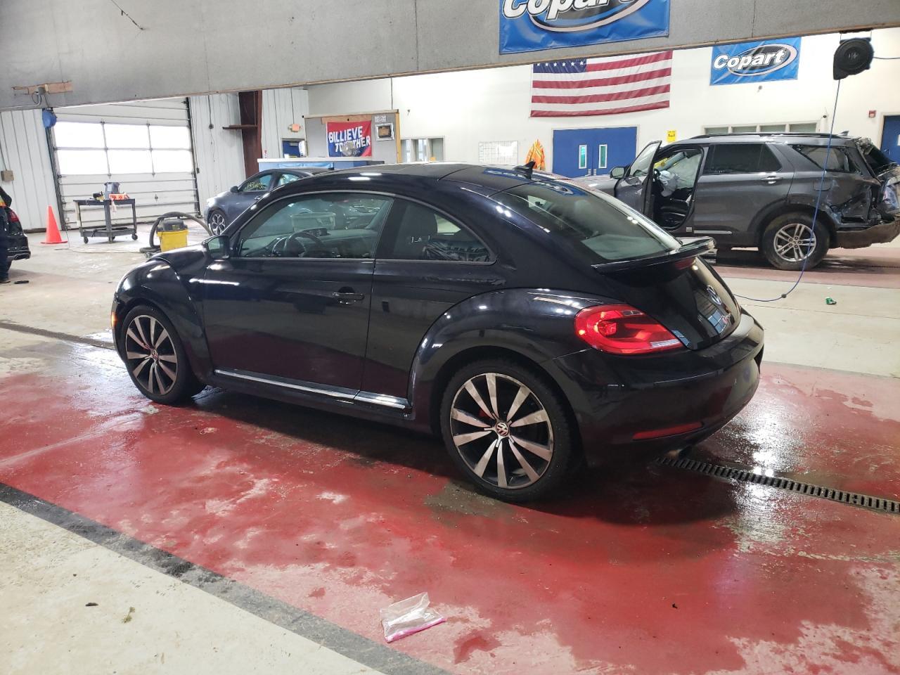 2012 VOLKSWAGEN BEETLE TUR - Фото 2