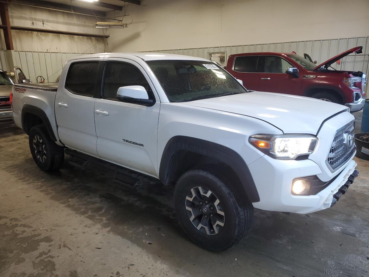 2016 TOYOTA TACOMA DOU - Image 4