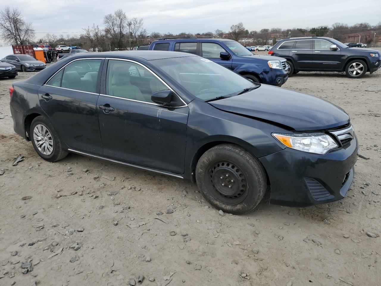 2014 TOYOTA CAMRY L - Image 4