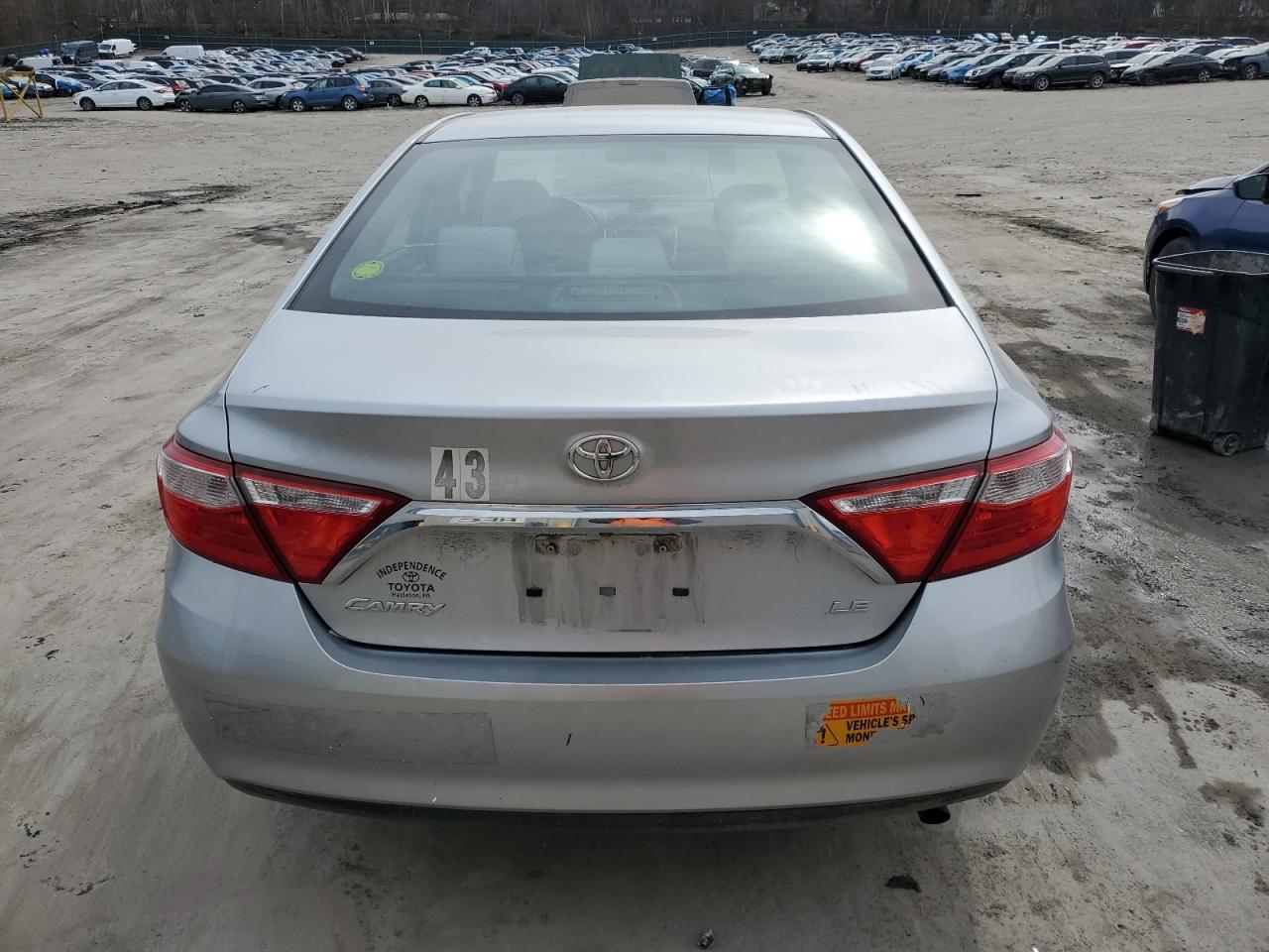 2017 TOYOTA CAMRY LE - Image 6