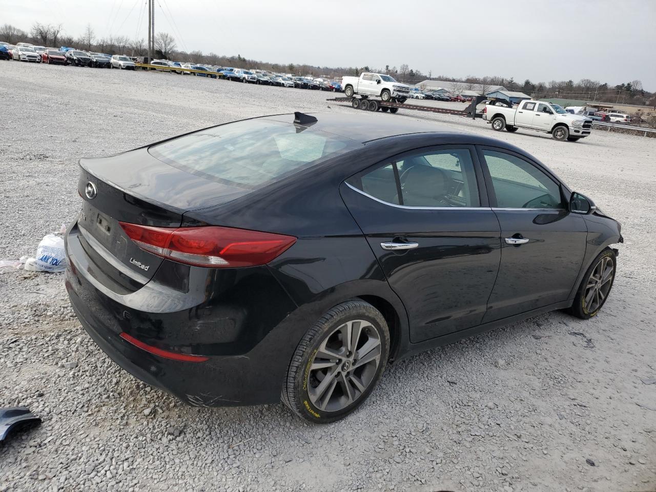 2017 HYUNDAI ELANTRA SE - Фото 3
