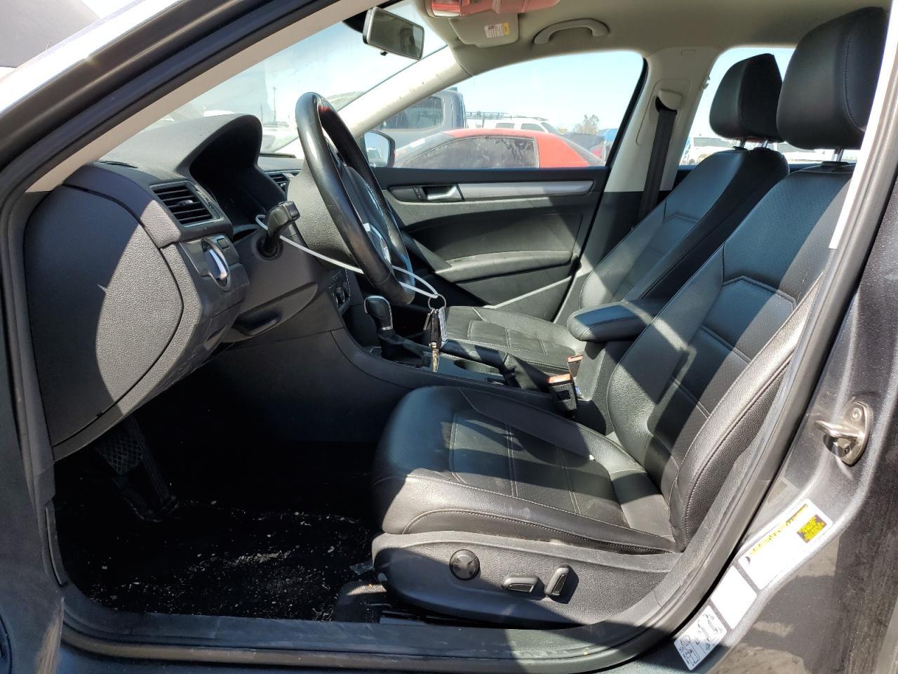 2015 VOLKSWAGEN PASSAT S - Фото 7