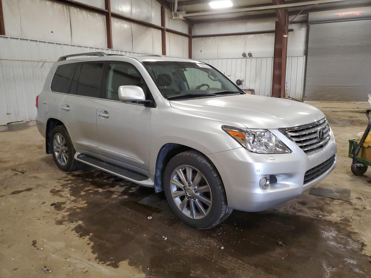 2011 LEXUS LX 570 - Image 4