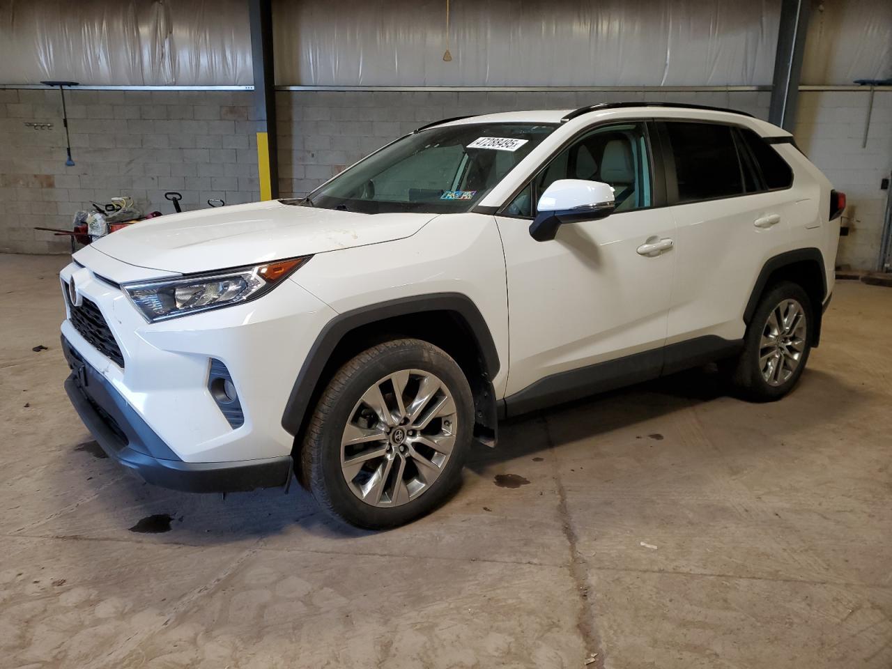 2019 TOYOTA RAV4 XLE P