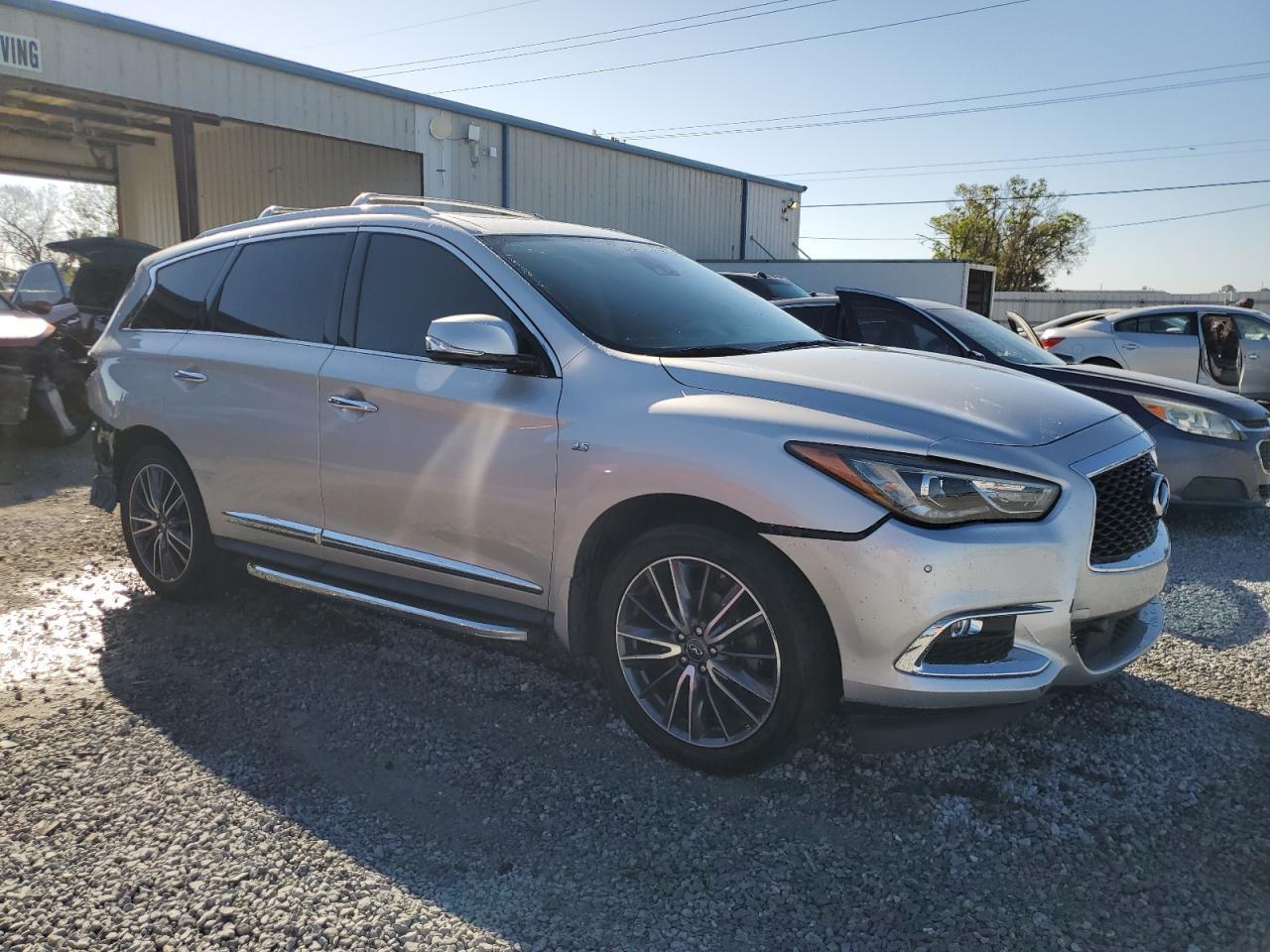 2017 INFINITI QX60 - Фото 4