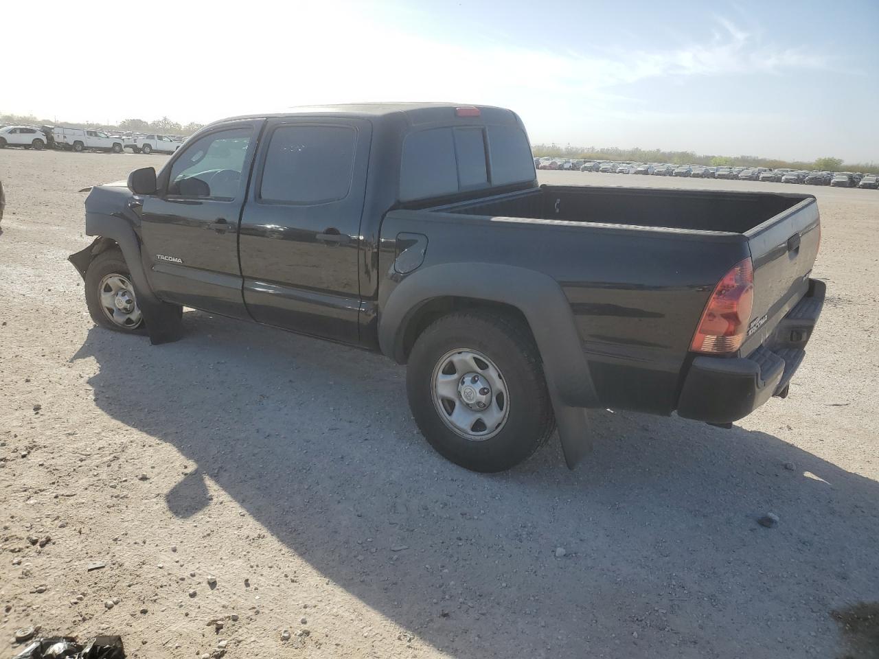 2013 TOYOTA TACOMA DOU - Фото 2