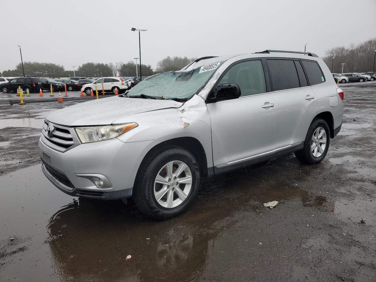 2011 TOYOTA HIGHLANDER