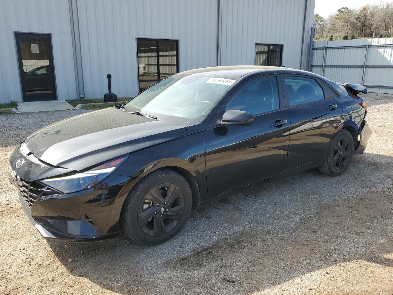 2023 HYUNDAI ELANTRA SE