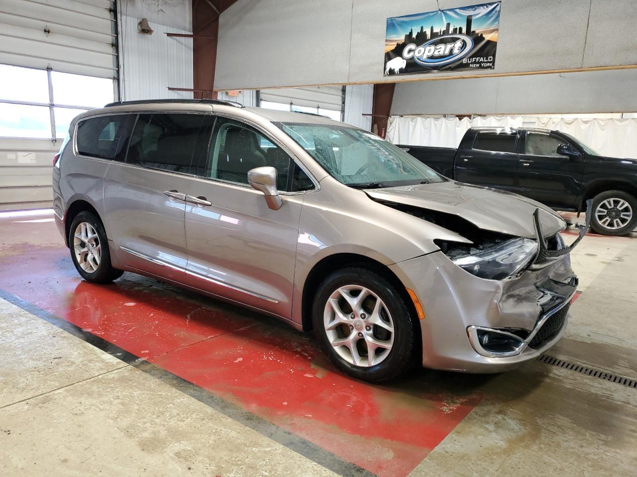 2017 CHRYSLER PACIFICA T - Image 4