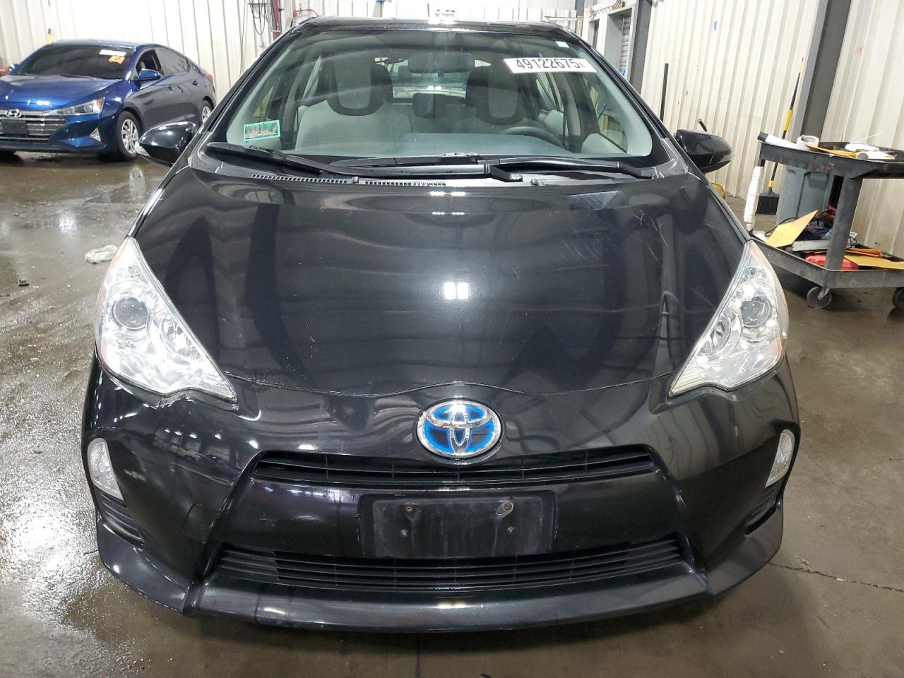 2013 TOYOTA PRIUS C - Фото 5