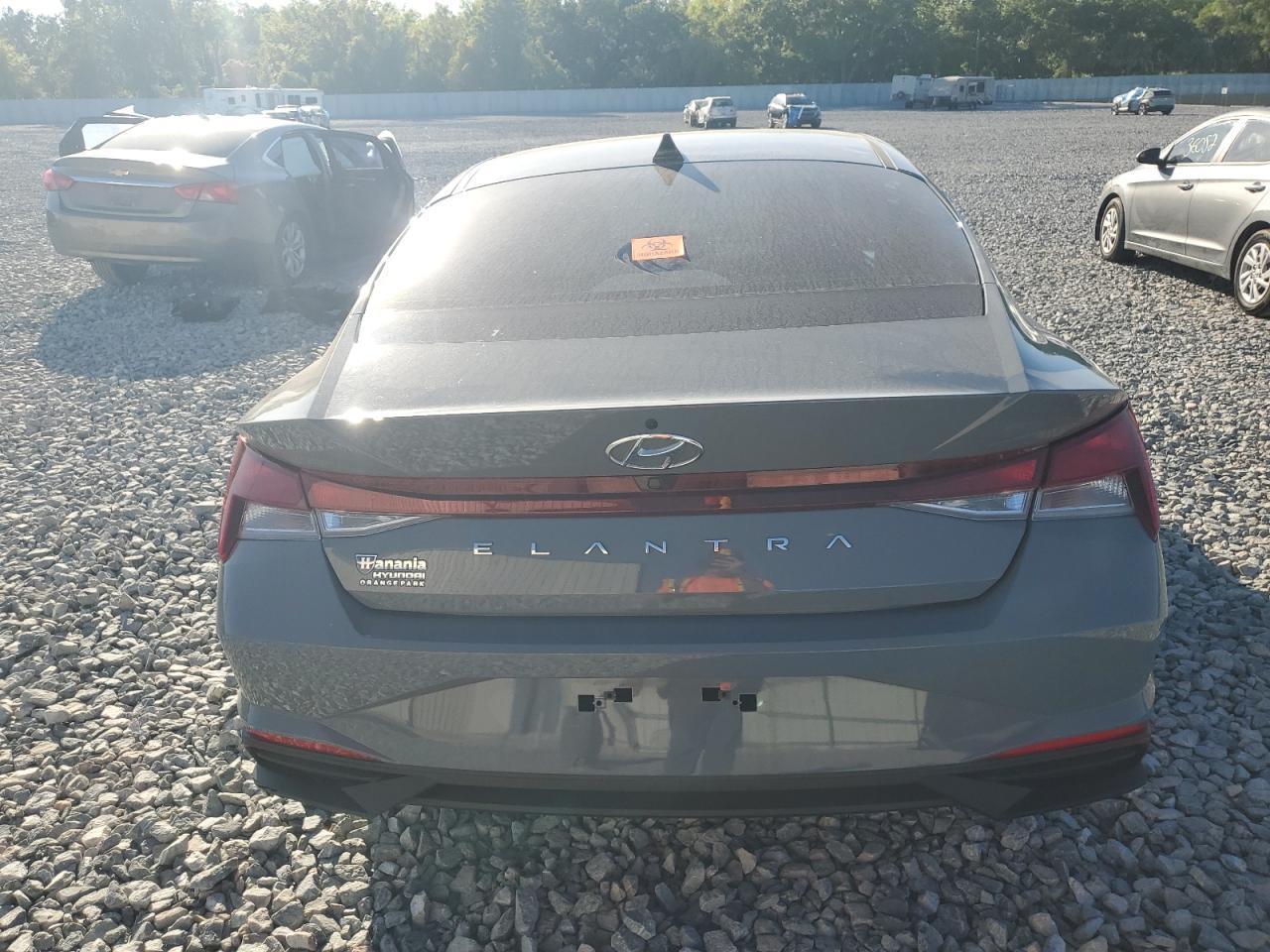 2023 HYUNDAI ELANTRA SE - Image 6