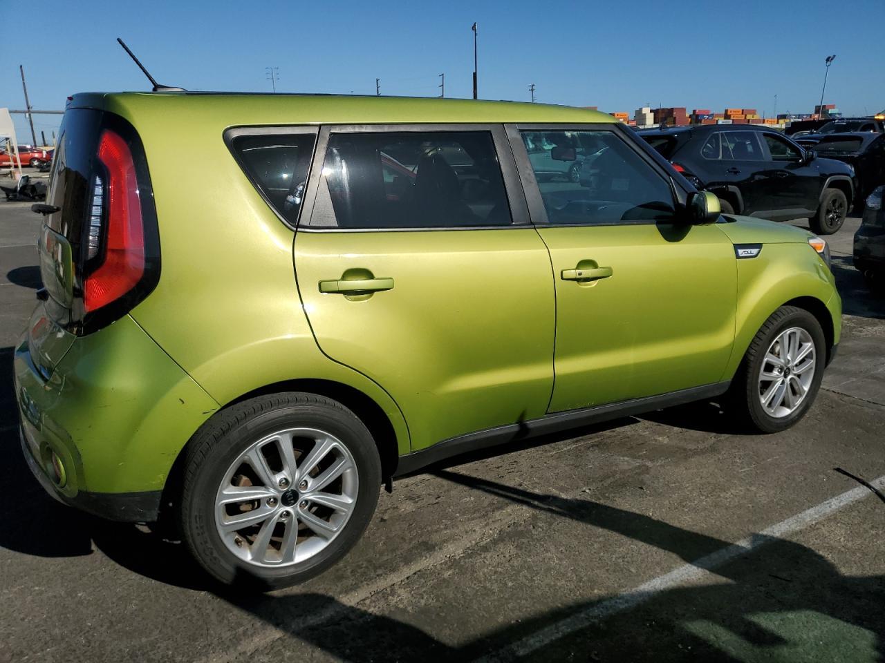 2017 KIA SOUL + - Image 3