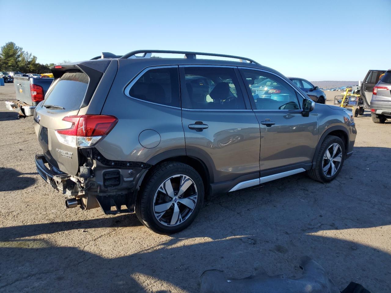 2020 SUBARU FORESTER T - Фото 3