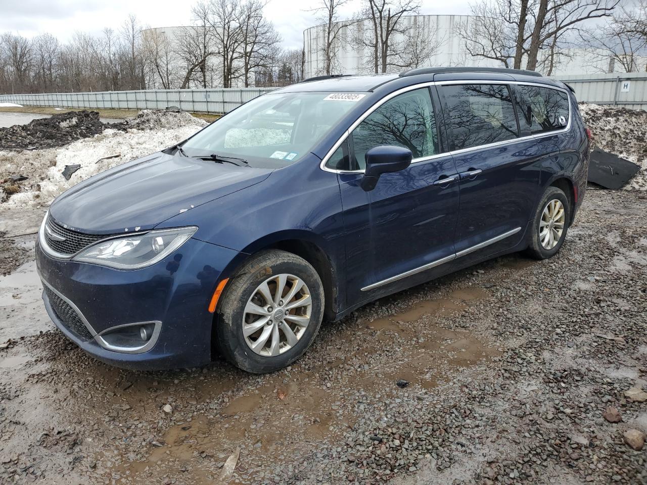 2017 CHRYSLER PACIFICA T