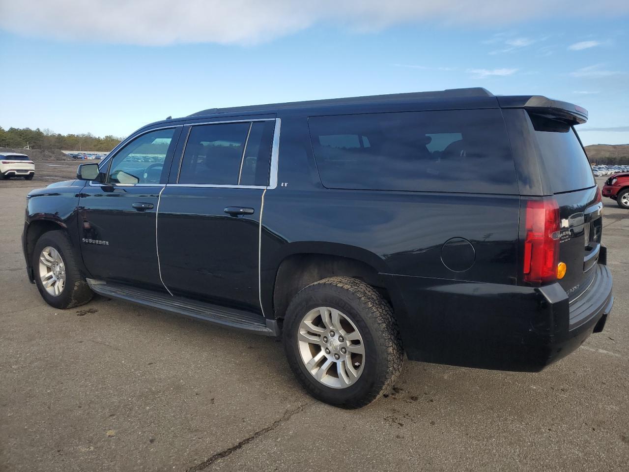 2016 CHEVROLET SUBURBAN K - Image 2