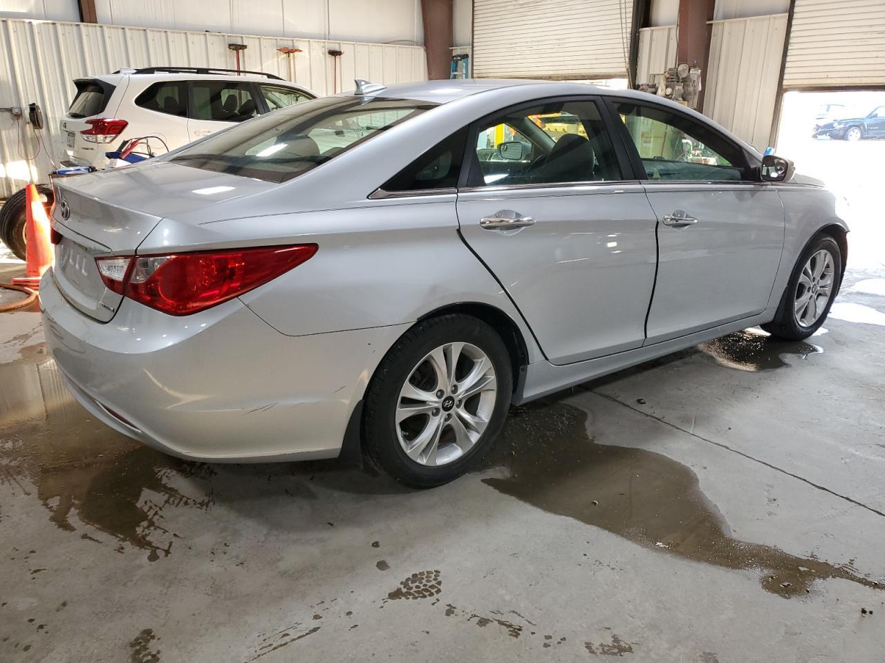 2013 HYUNDAI SONATA SE - Фото 3