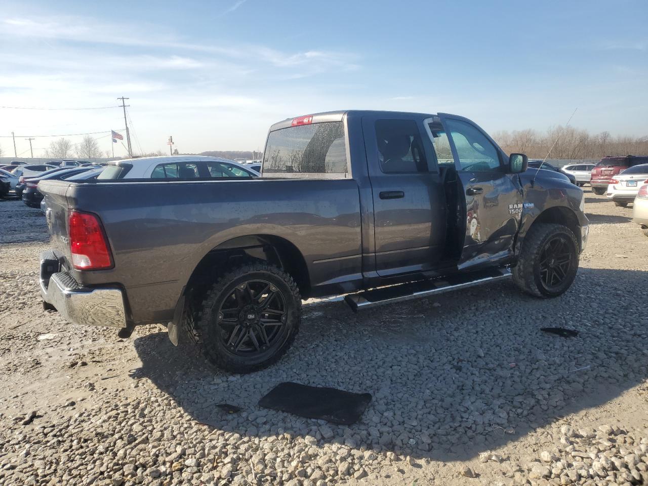 2017 RAM 1500 ST - Image 3
