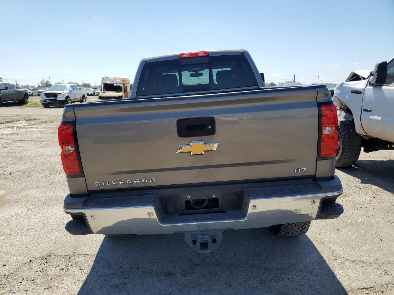 2017 CHEVROLET SILVERADO - Image 6