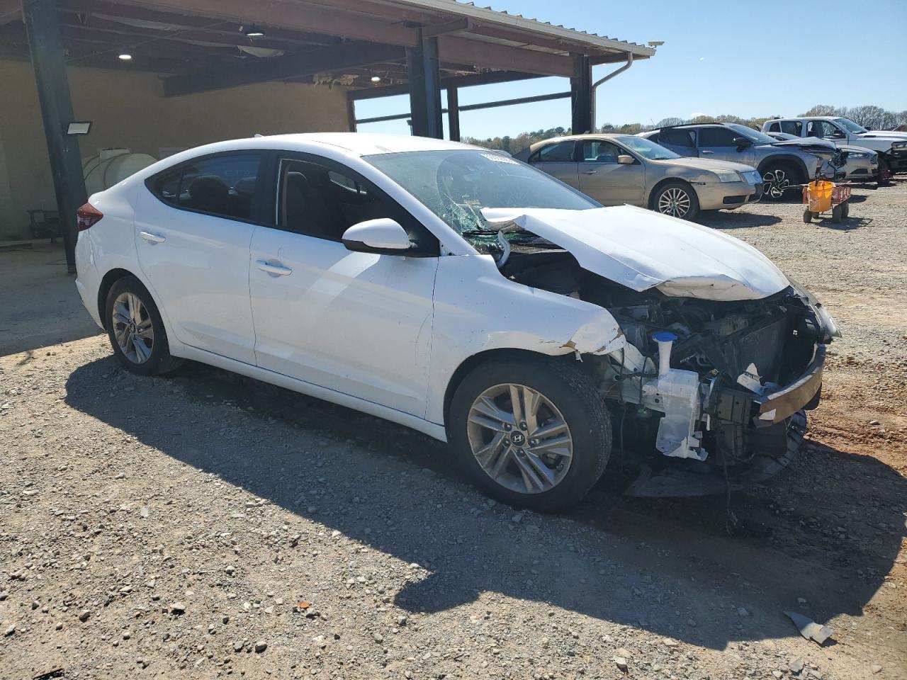 2019 HYUNDAI ELANTRA SE - Фото 4