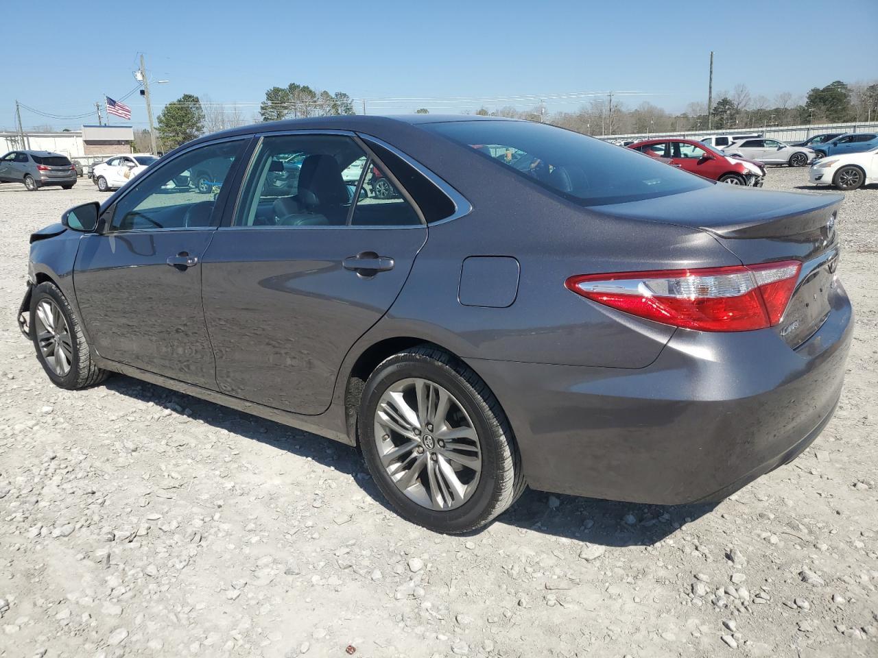 2017 TOYOTA CAMRY LE - Фото 2