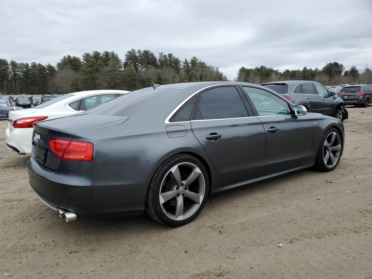2013 AUDI S8 QUATTRO - Image 3