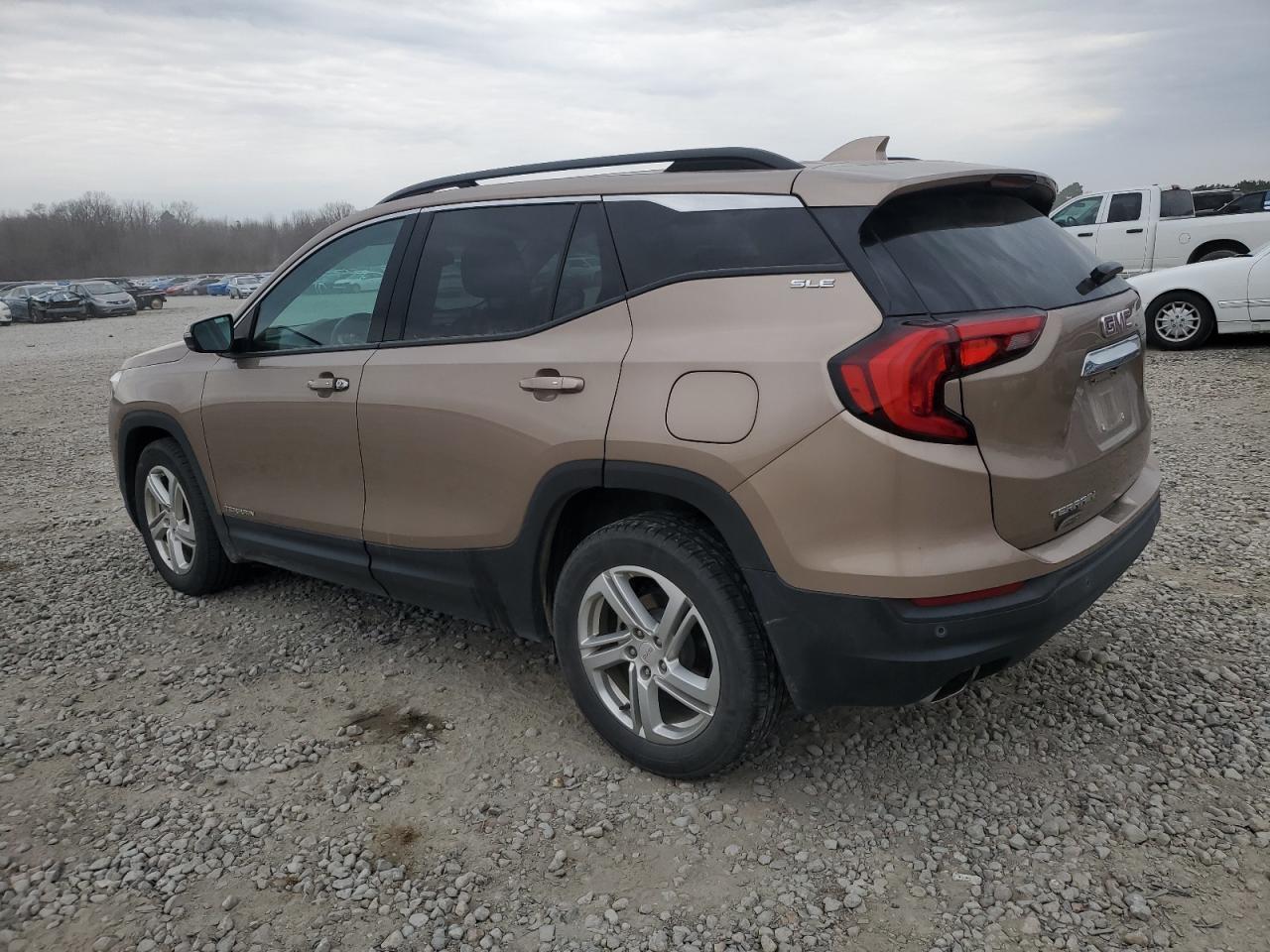 2018 GMC TERRAIN SL - Image 2