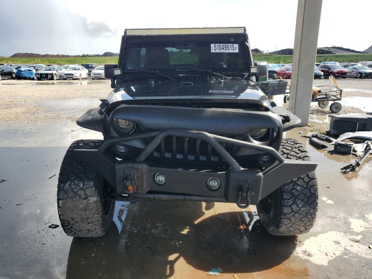 2017 JEEP WRANGLER U - Image 5