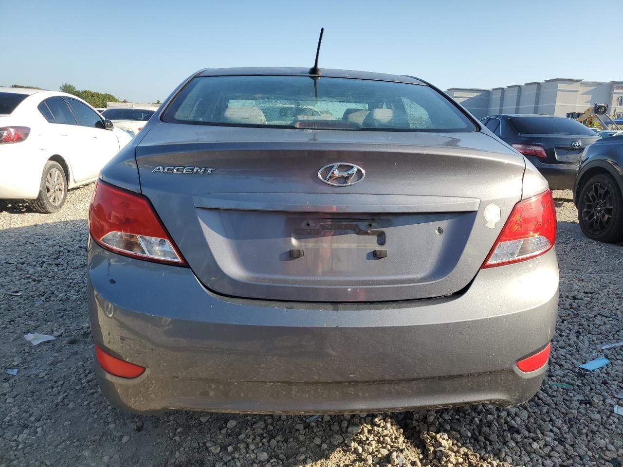 2017 HYUNDAI ACCENT SE - Image 6