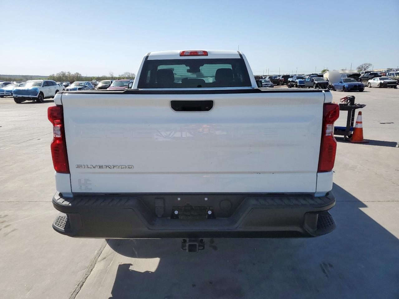 2024 CHEVROLET SILVERADO - Image 6