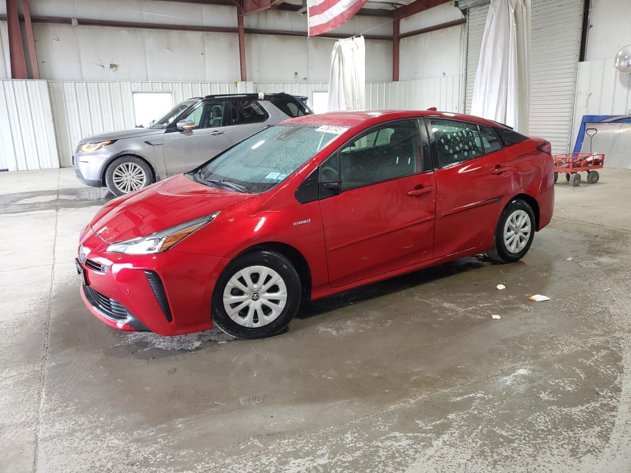2019 TOYOTA PRIUS