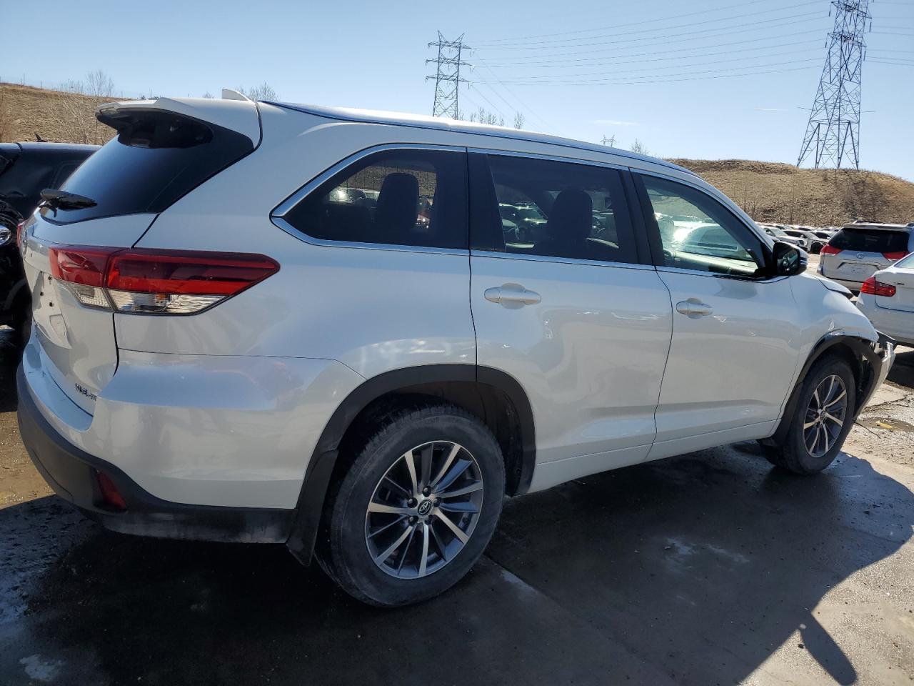 2018 TOYOTA HIGHLANDER - Image 3