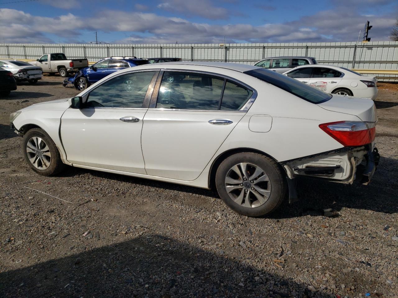 2014 HONDA ACCORD LX - Фото 2