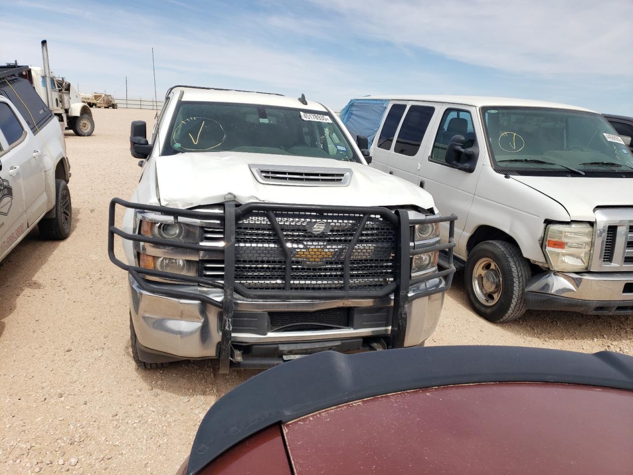 2017 CHEVROLET SILVERADO - Image 5