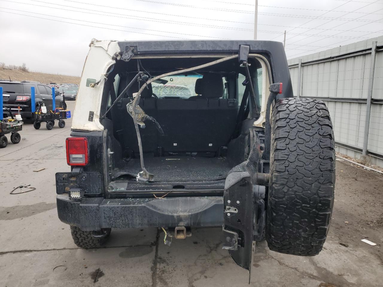 2017 JEEP WRANGLER U - Фото 6