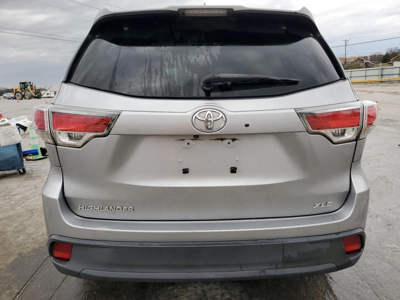 2015 TOYOTA HIGHLANDER - Image 6