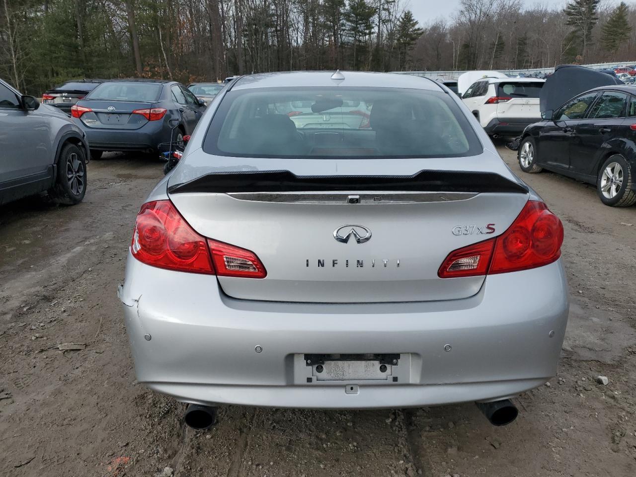 2012 INFINITI G37 - Image 6