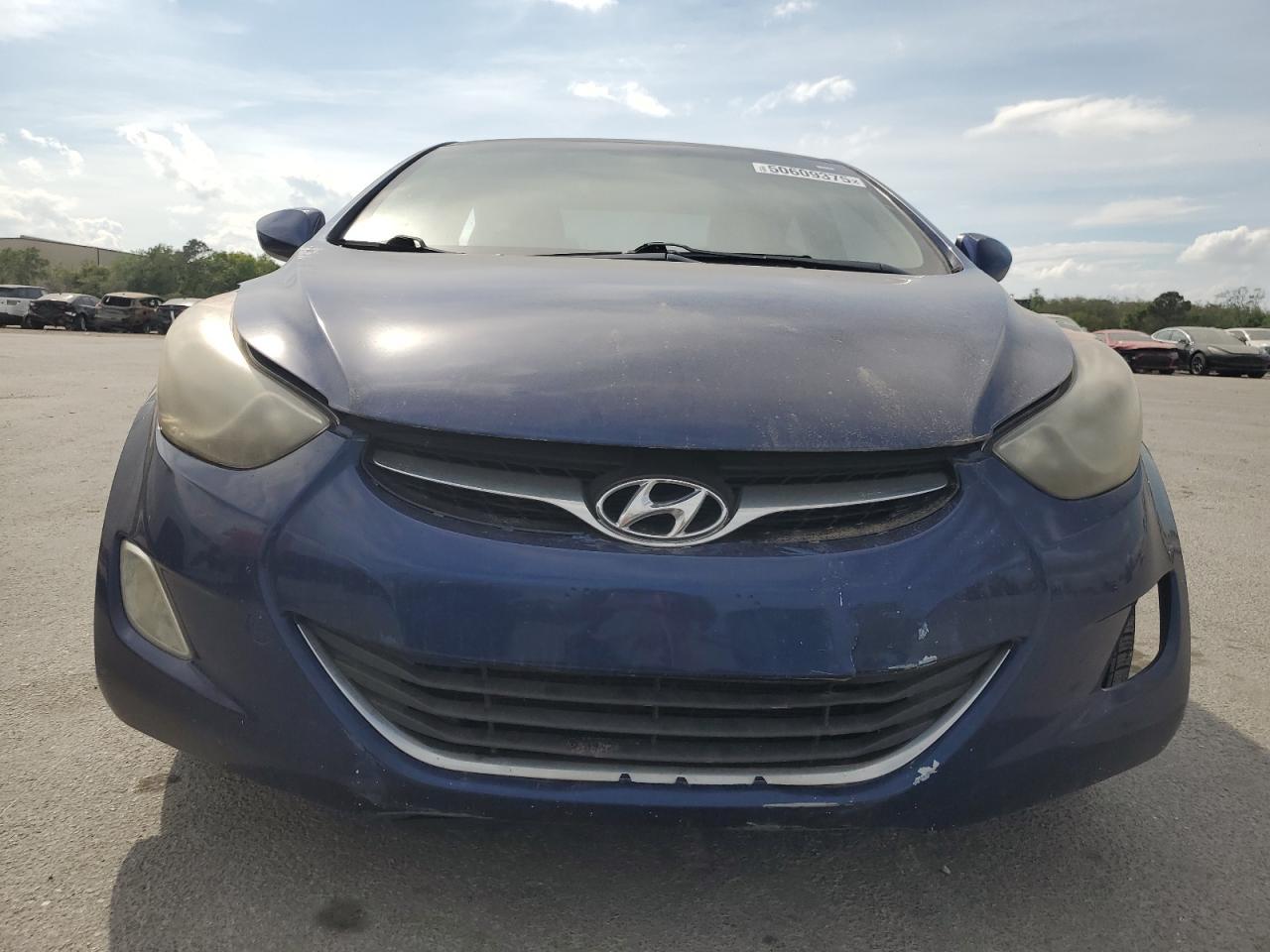 2013 HYUNDAI ELANTRA GL - Image 5