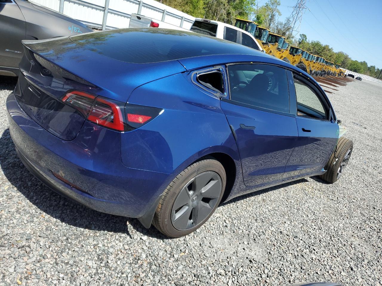 2023 TESLA MODEL 3 - Фото 3