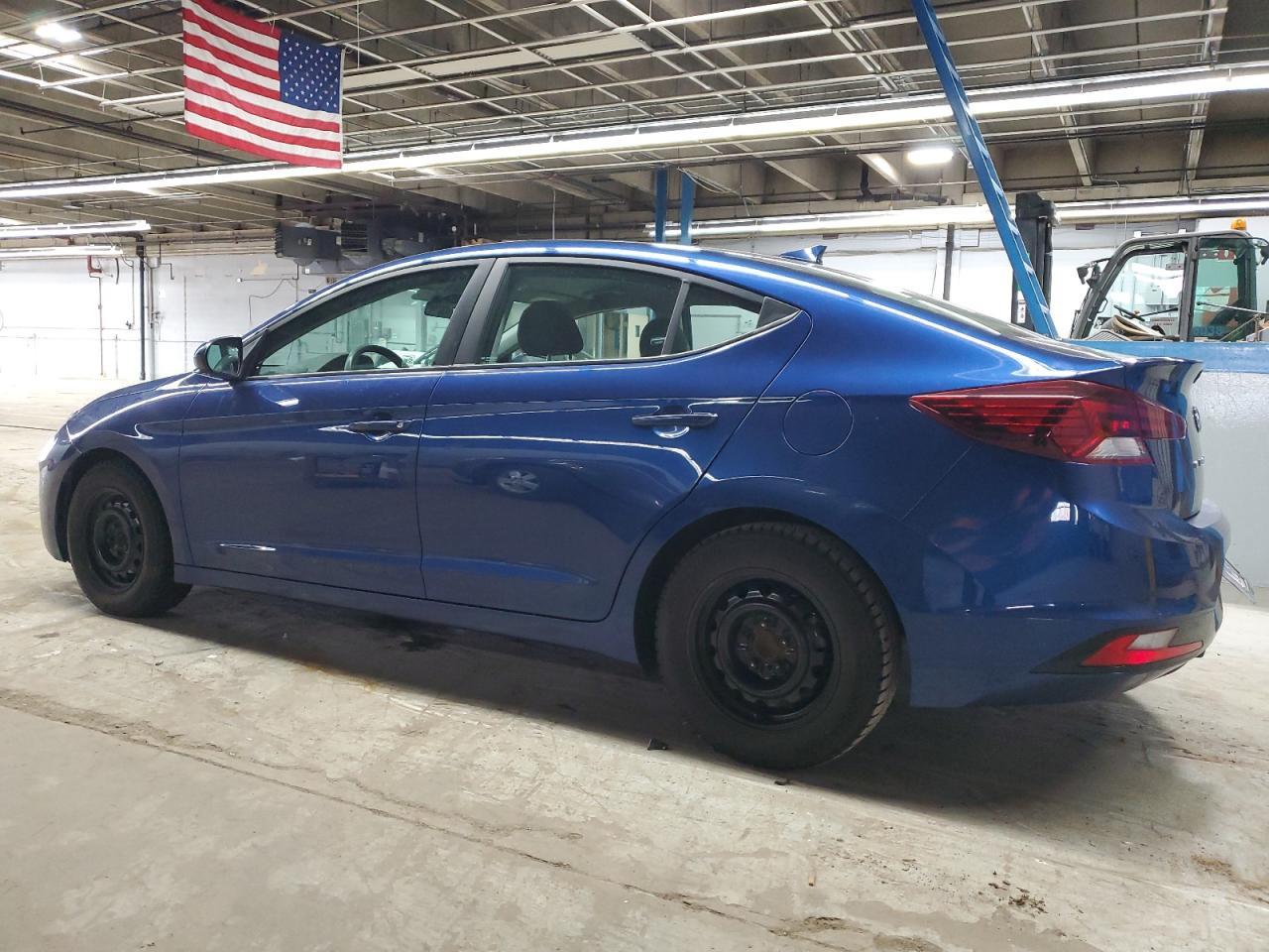 2019 HYUNDAI ELANTRA SE - Image 2